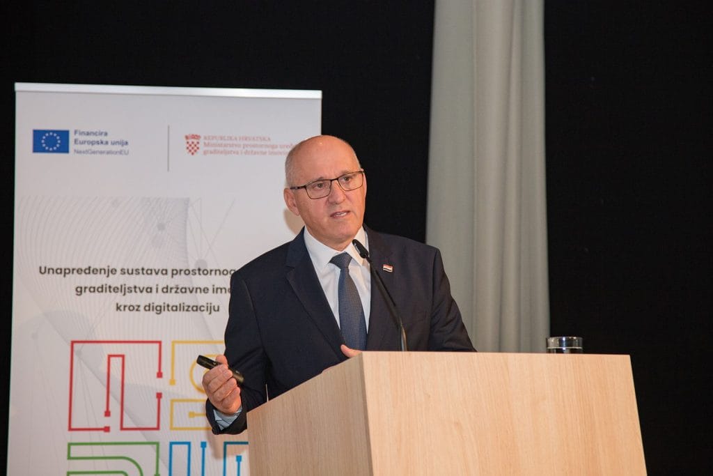 Potpredsjednik Vlade i ministar Bacic